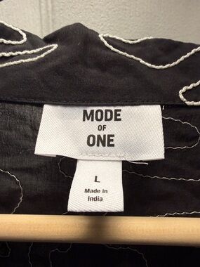 Black Casual Button-Down Shirt - Men's